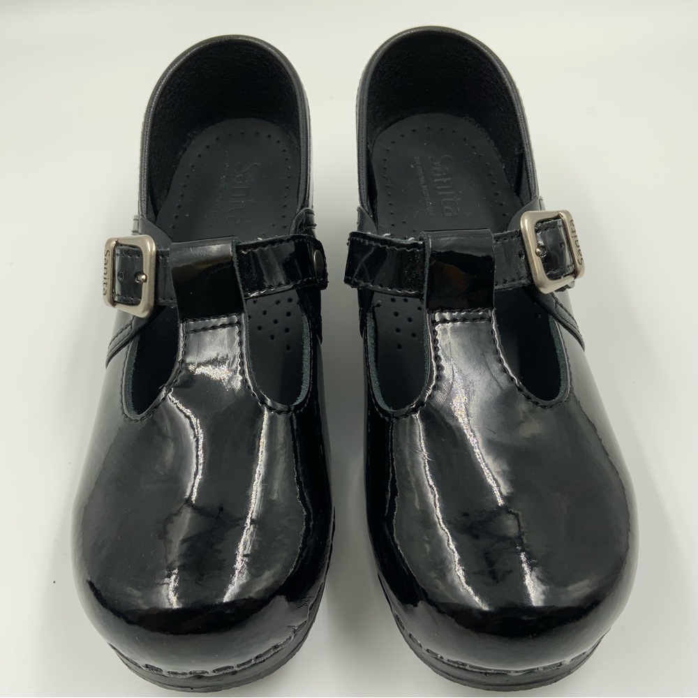 Sanita Women’s Black Patent Leather Mary Jane Elegant Round Toe Loafers. Size 36
